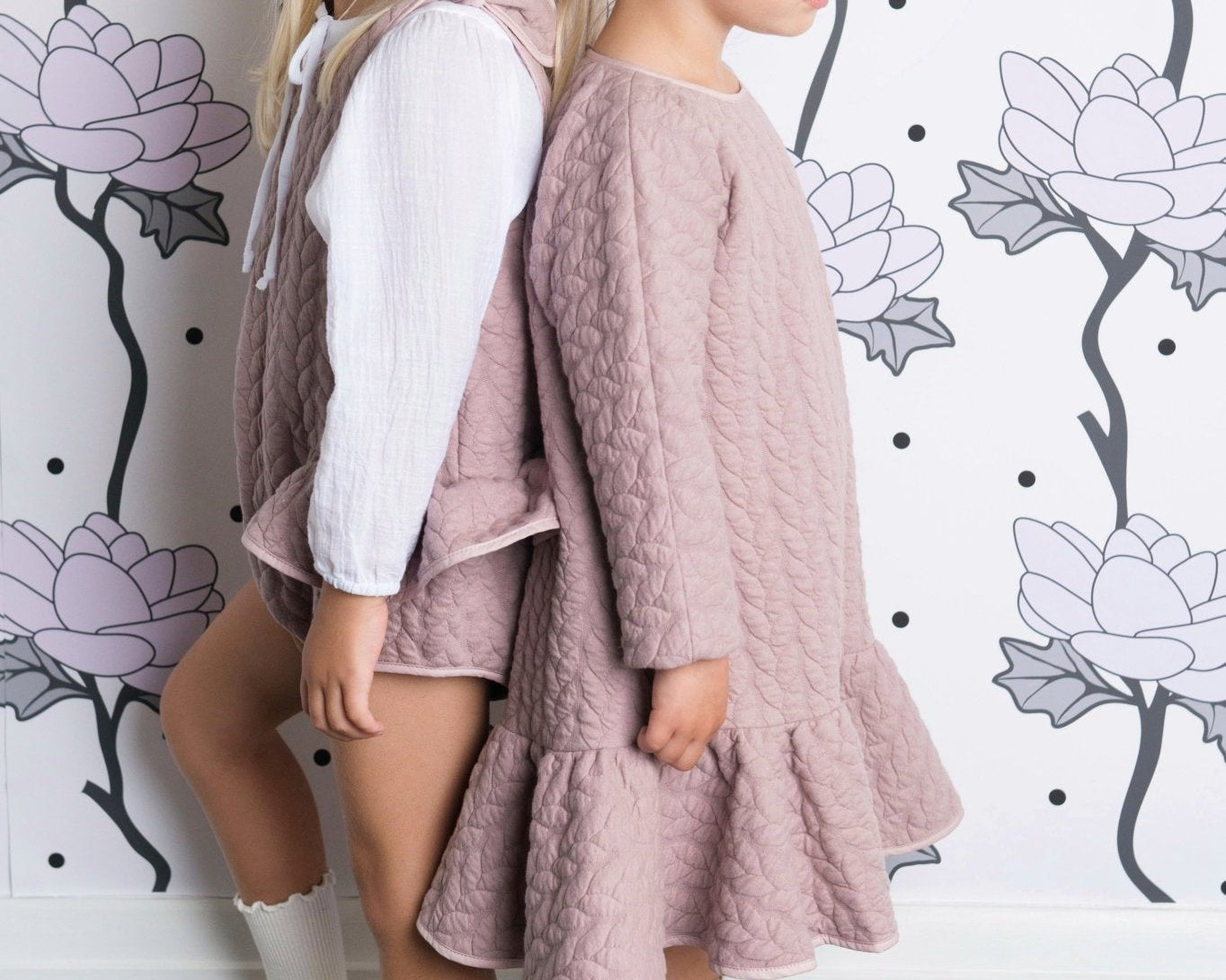 Sister Sets - Chloé and Amélie