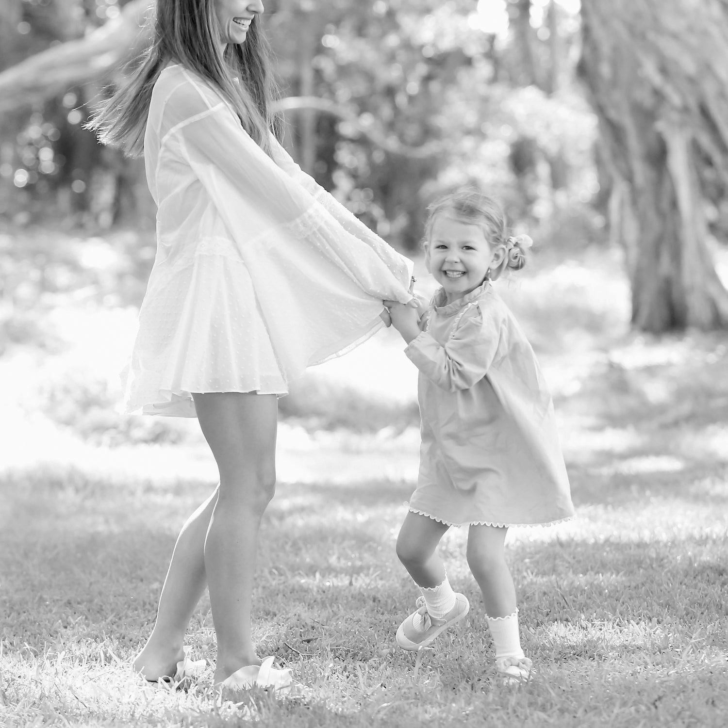 Our Story – Chloé and Amélie