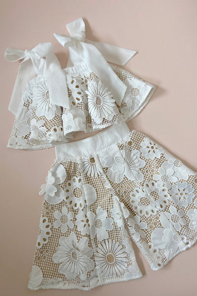 One Day Top - Snow White 70's Lace - Chloé and Amélie