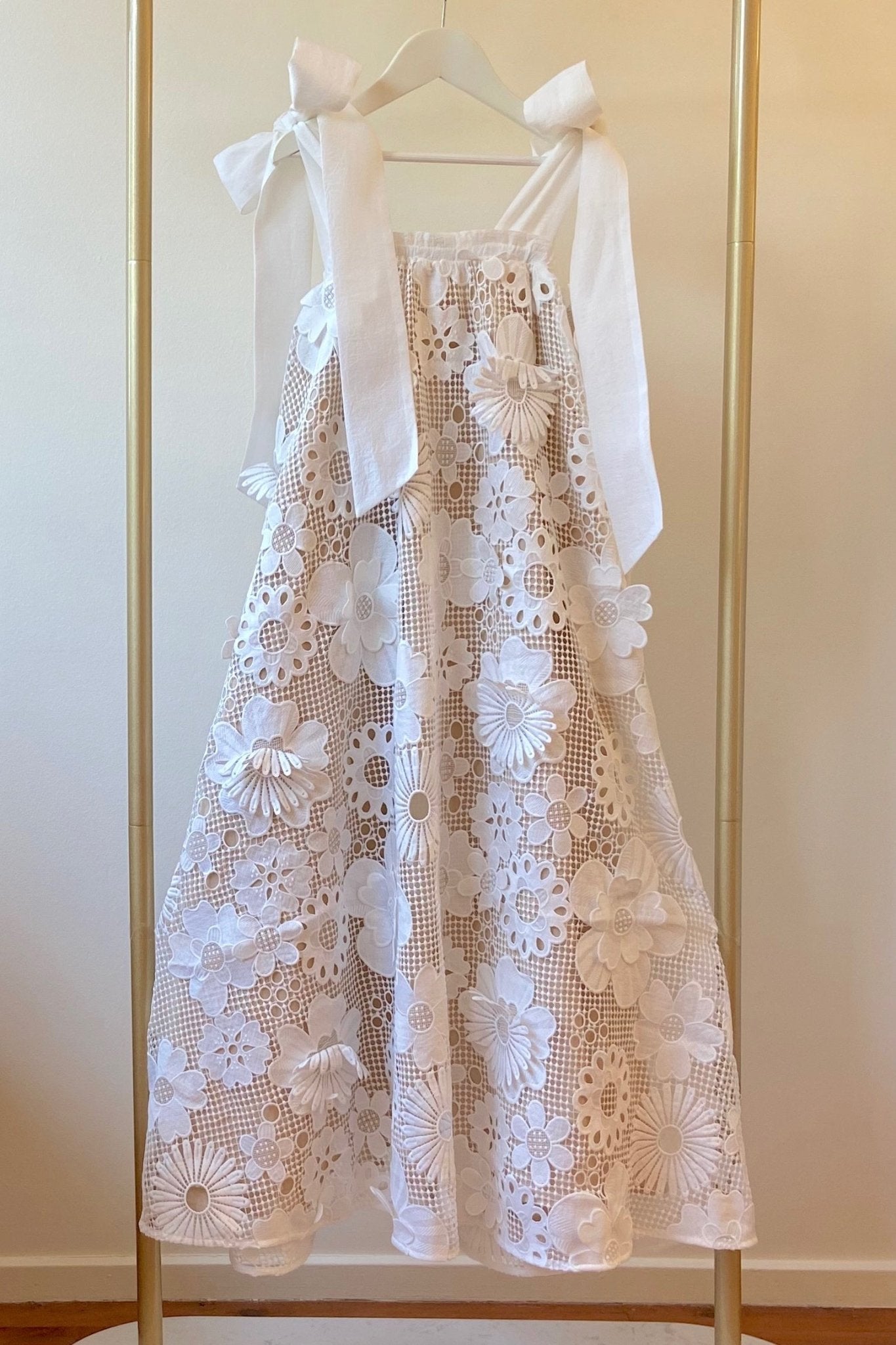 In The Meadows Dress - Snow White 70's Lace - Women's – Chloé and